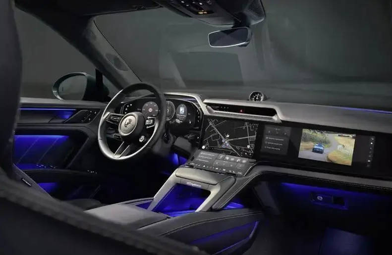 升級大彩電 全新保時捷純電Cayenne內飾官圖發布