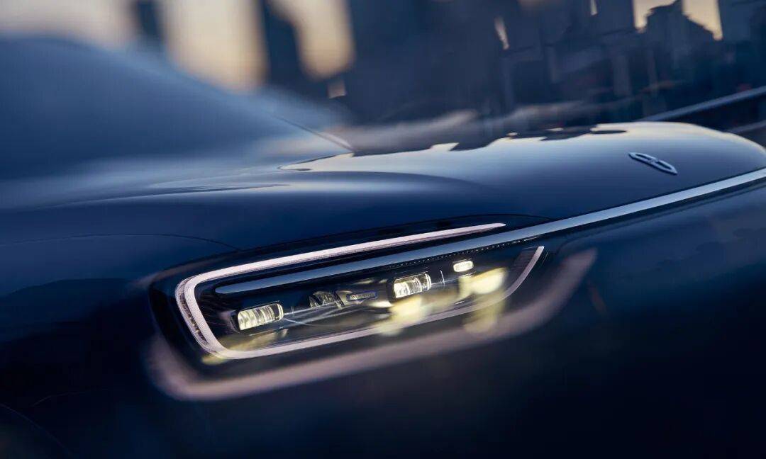 全新問界M7購車指南:標配即豪華,哪款最值得入手?