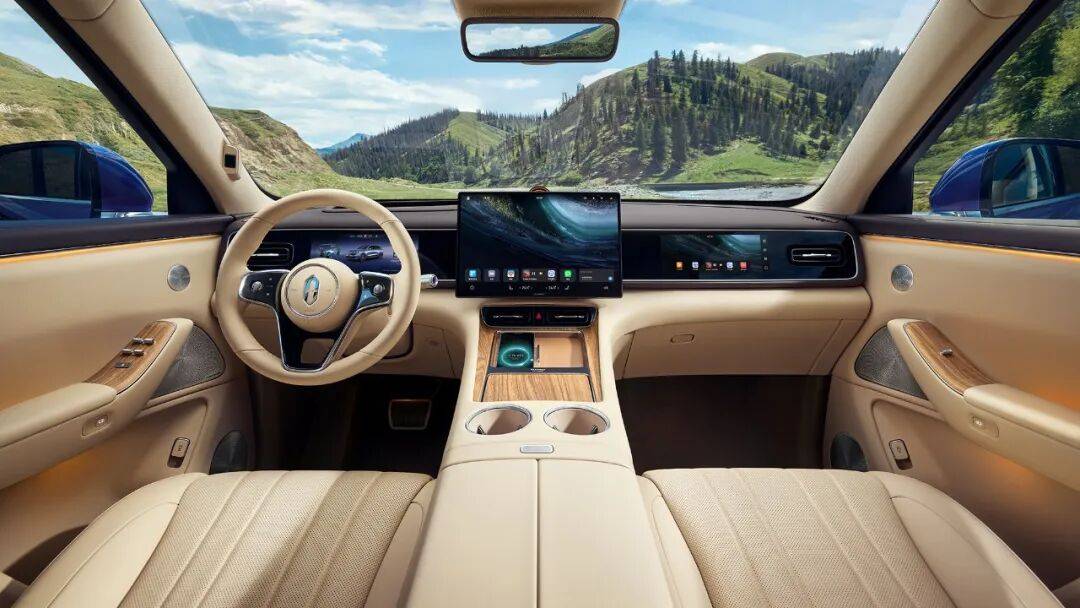 全新問界M7購車指南:標配即豪華,哪款最值得入手?