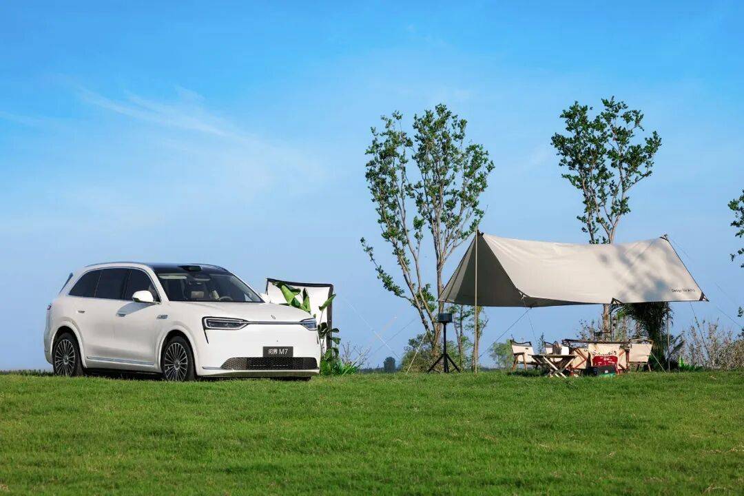 全新問界M7購車指南:標配即豪華,哪款最值得入手?