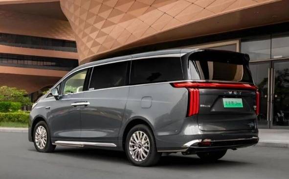 坦克撤出直營店,魏牌獨占C位!長城鬧哪出?