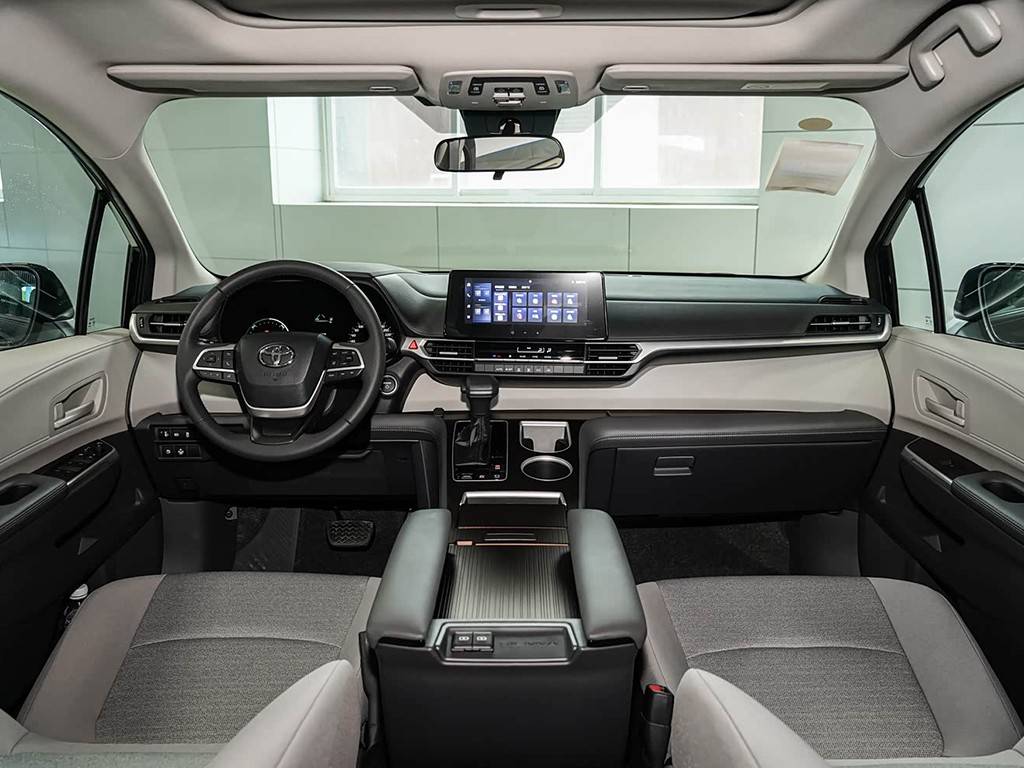 憑啥比賽那貴3萬?26款豐田格瑞維亞上市,售價29.98萬起