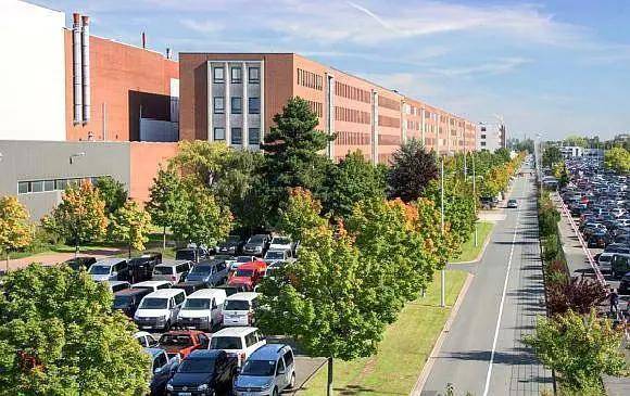 大眾汽車“臨時(shí)關(guān)閉”到底要持續(xù)多久?得經(jīng)過測試認(rèn)證,根本來不及救急