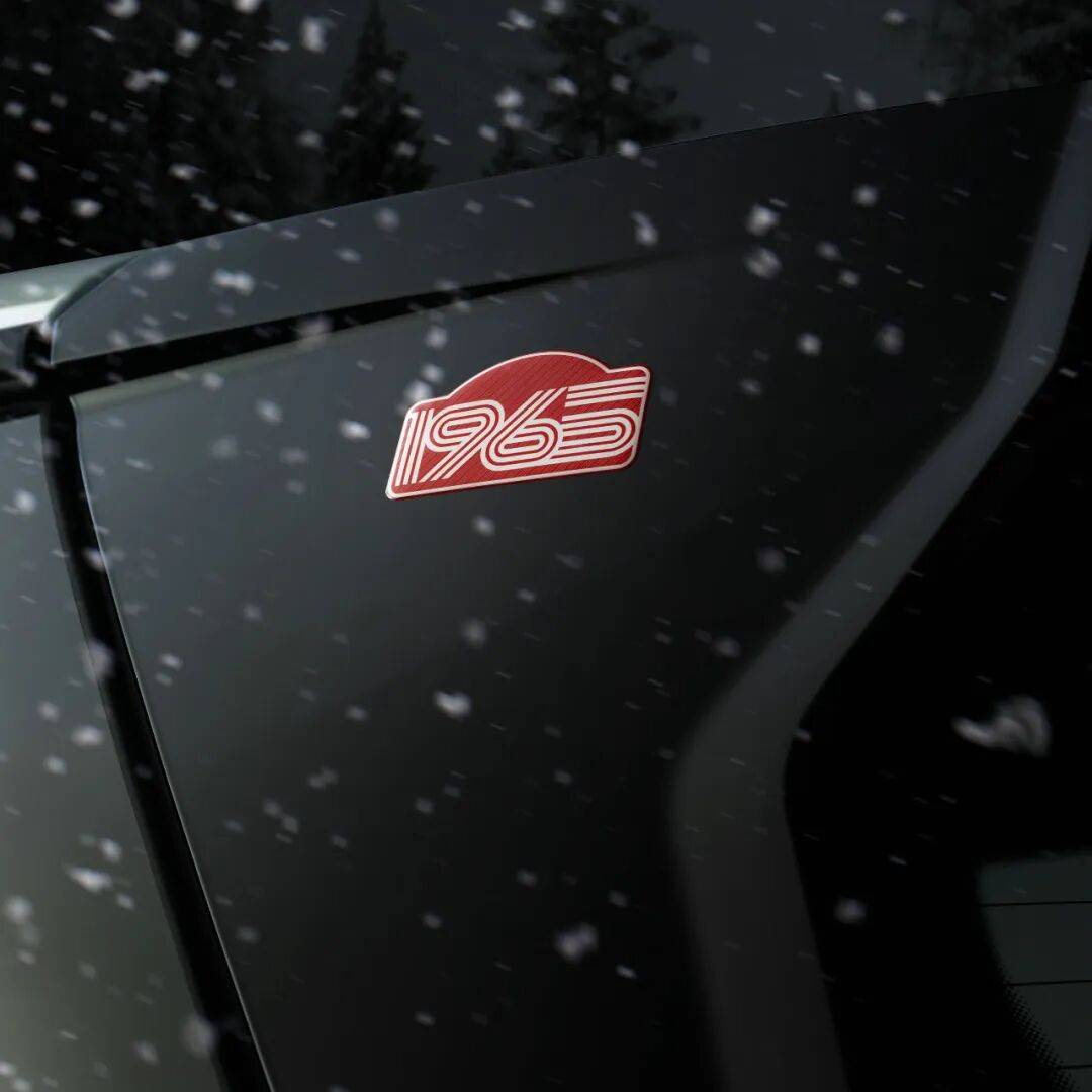 24.68萬元,限量100臺的MINI紀念版上市,致敬60年前的雪夜傳奇!