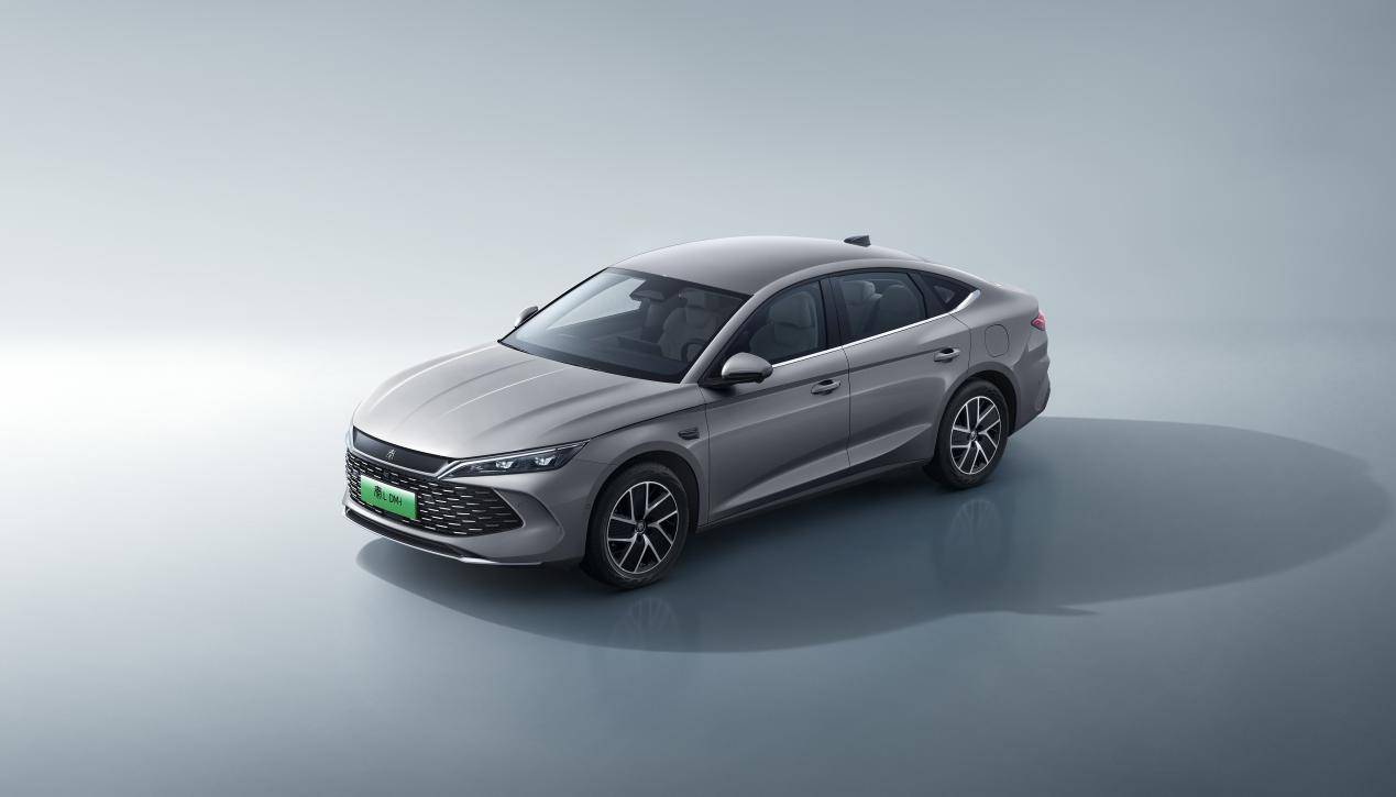 更省、更遠、更智能,2026款秦L DM-i洗牌中級轎車市場