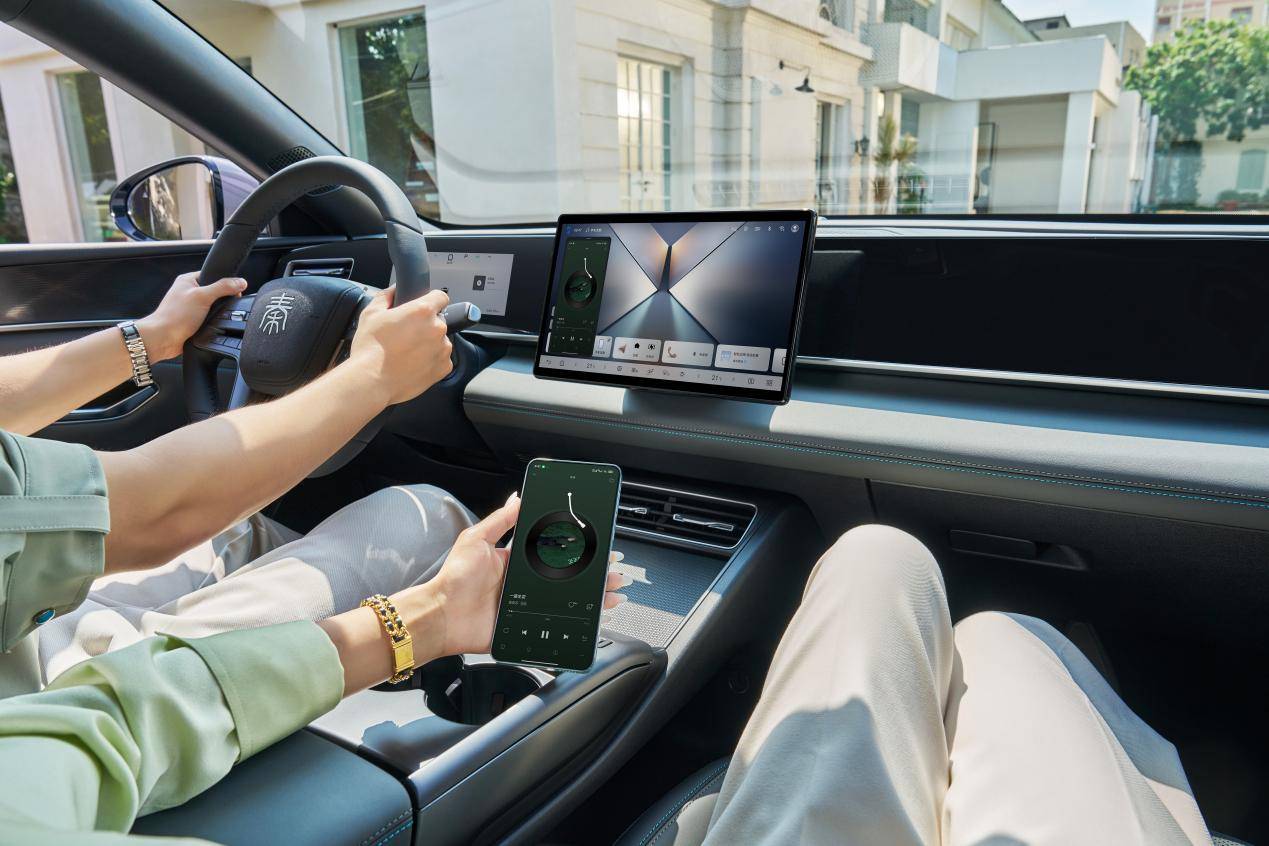 更省、更遠、更智能,2026款秦L DM-i洗牌中級轎車市場