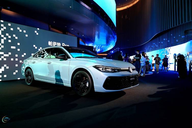 B級“頭牌”智感升級 帕薩特Pro 2026款煥新如“跨代”