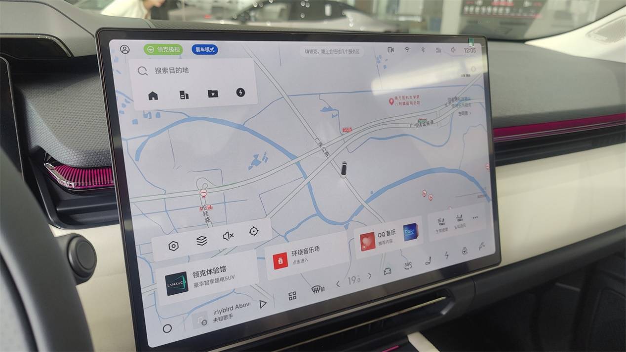 獨(dú)立試駕新款領(lǐng)克08 EM-P:配置大改/價(jià)格下調(diào),轉(zhuǎn)向務(wù)實(shí)路線
