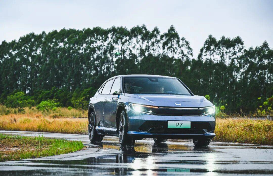 新能源10月銷量丨五家破10萬輛,特斯拉排名下滑,合資略有起色