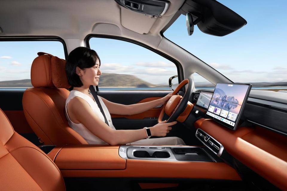 16.98萬起+1420km續(xù)航!銳勝M(fèi)8預(yù)售啟動