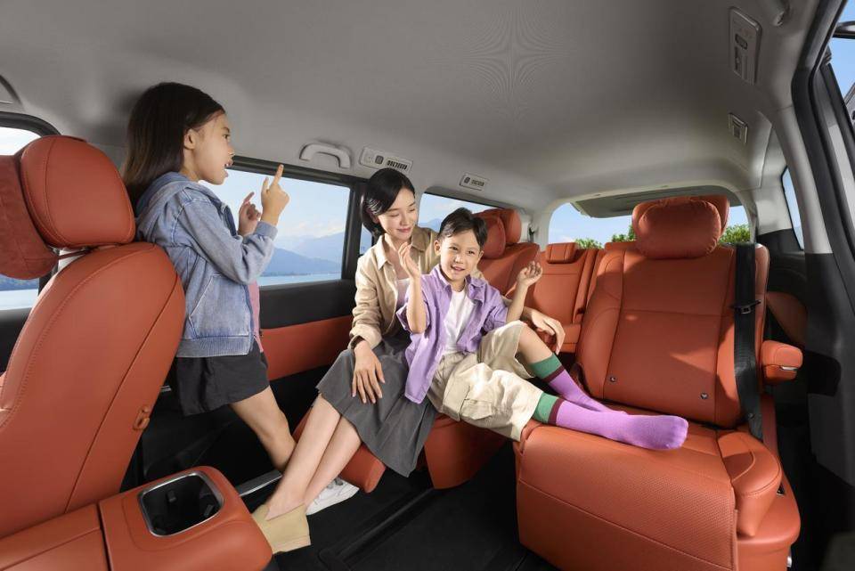 16.98萬起+1420km續(xù)航!銳勝M(fèi)8預(yù)售啟動