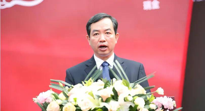 唐競是既懂技術又懂管理,還懂市場的全才,東風商用車現在最缺的就是這樣的人