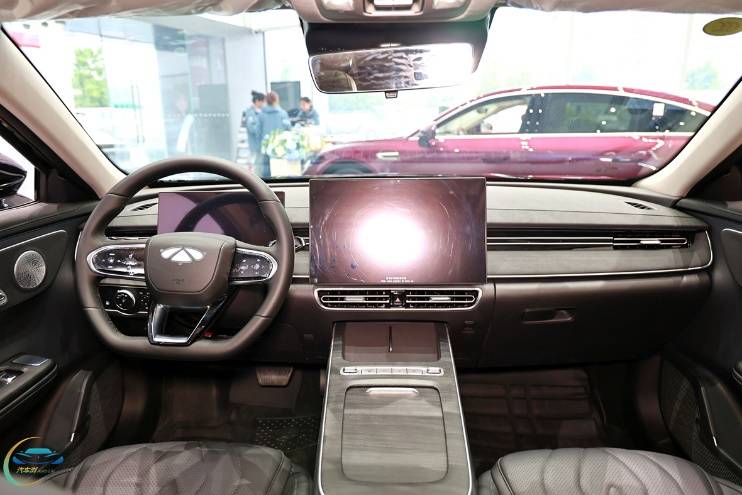 插混帶“T” 舒適有加 風云A8L與秦L誰更適合家用?