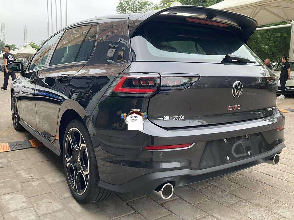 別嘴硬,20萬唯一原廠自帶回火放炮聲的車,真就只有高爾夫GTI