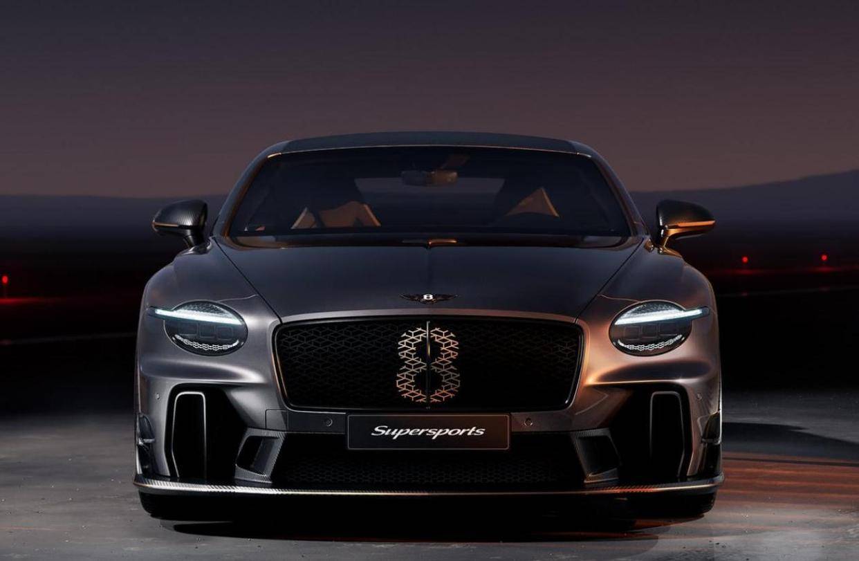 賓利歐陸SS版,拆除混動來減重,碳硅碳剎車盤直徑破紀錄