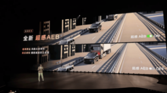 32.28萬的智己LS9,連熱水器和地暖都搬上車了