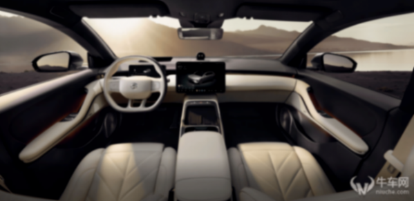 在30萬級純電市場,奧迪E5 Sportback和蔚來ET5T 2025款,誰才是真正駕駛者之選?