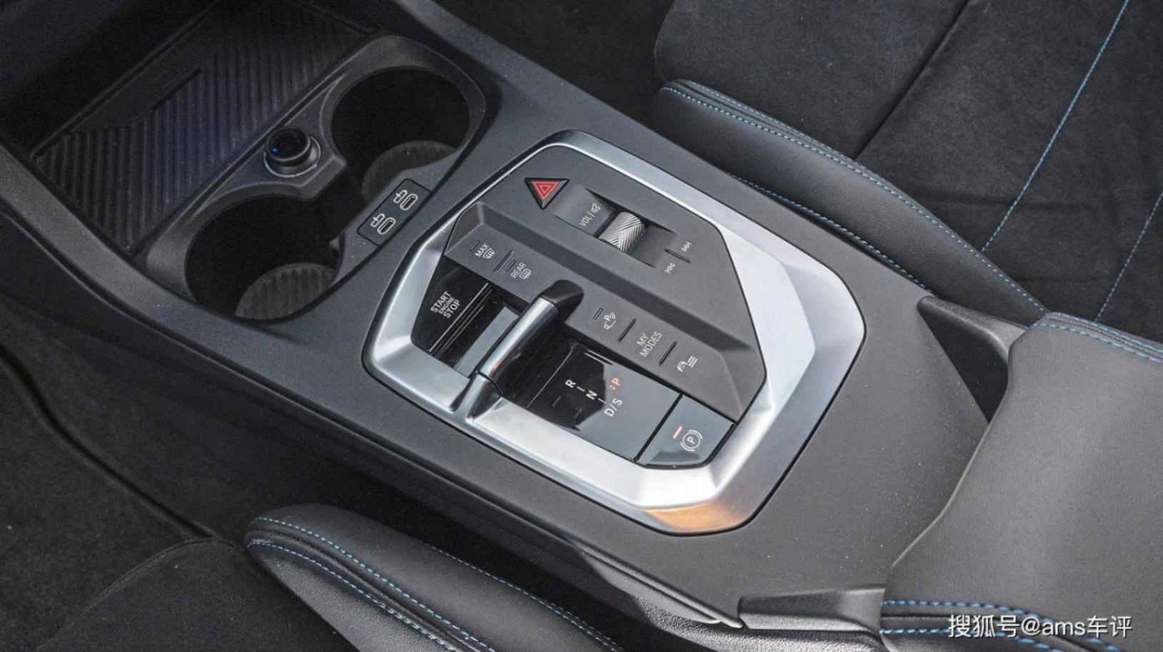 三缸+輕混能跑出什么水平?測(cè)試BMW 120,依舊運(yùn)動(dòng)范兒