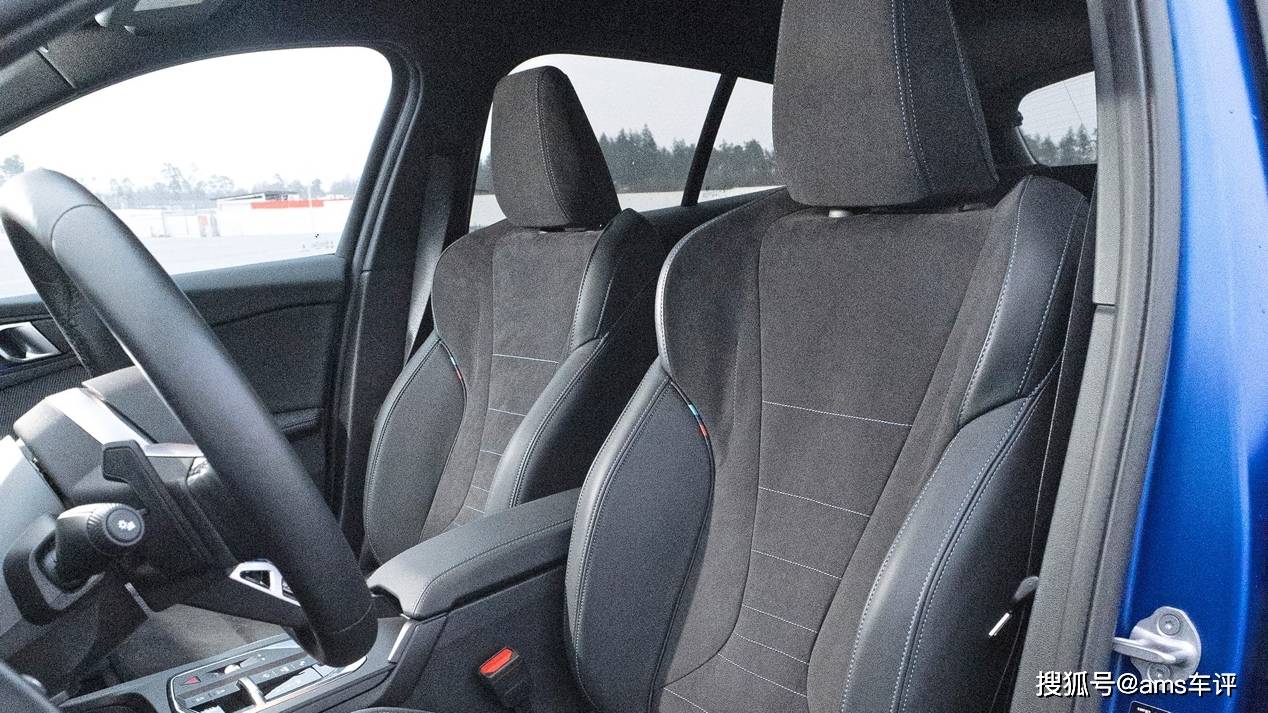 三缸+輕混能跑出什么水平?測(cè)試BMW 120,依舊運(yùn)動(dòng)范兒