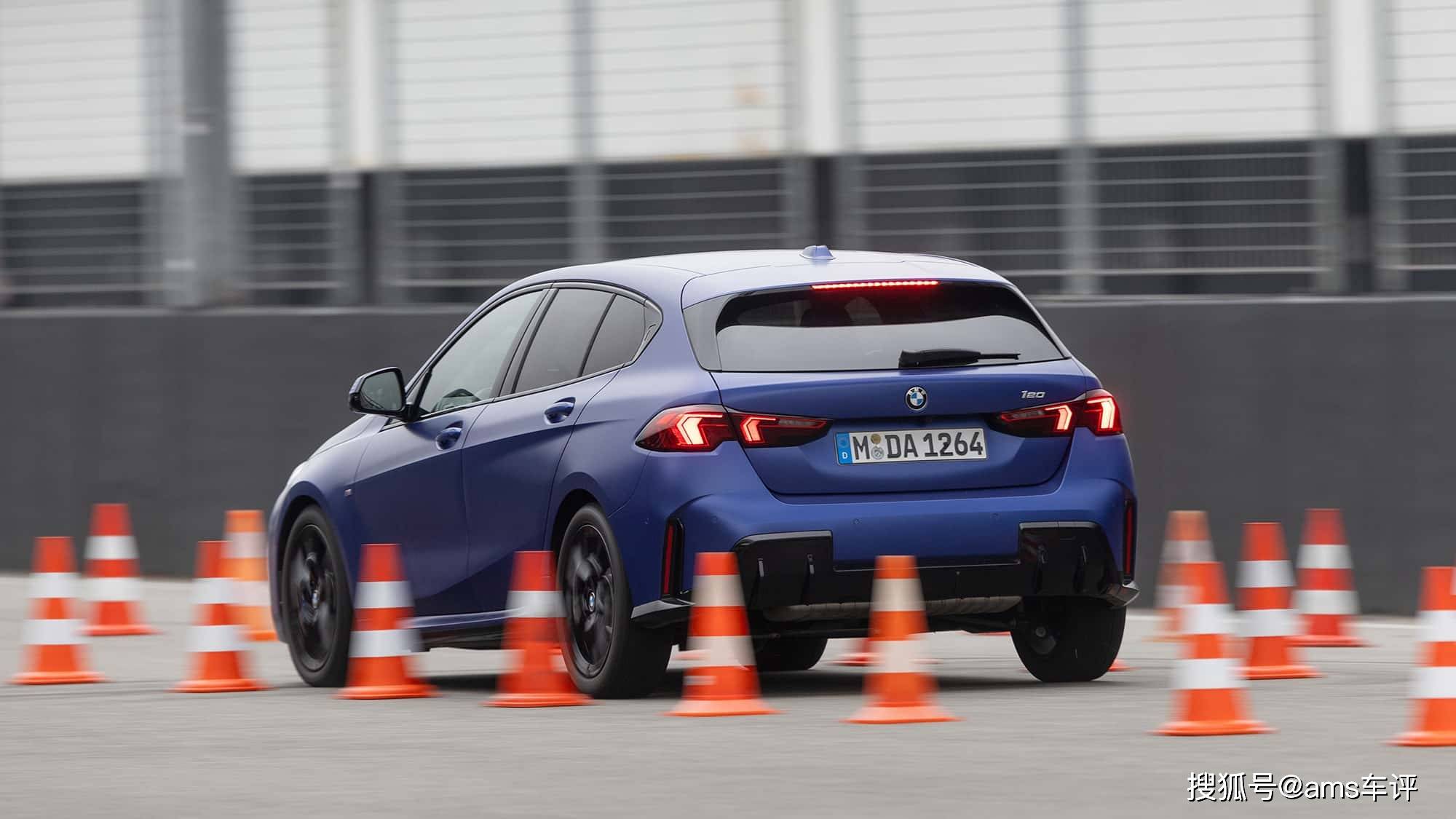 三缸+輕混能跑出什么水平?測(cè)試BMW 120,依舊運(yùn)動(dòng)范兒