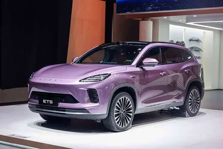 用戶(hù)是紙技術(shù)是筆星途雙線(xiàn)敘事下的探索與價(jià)值