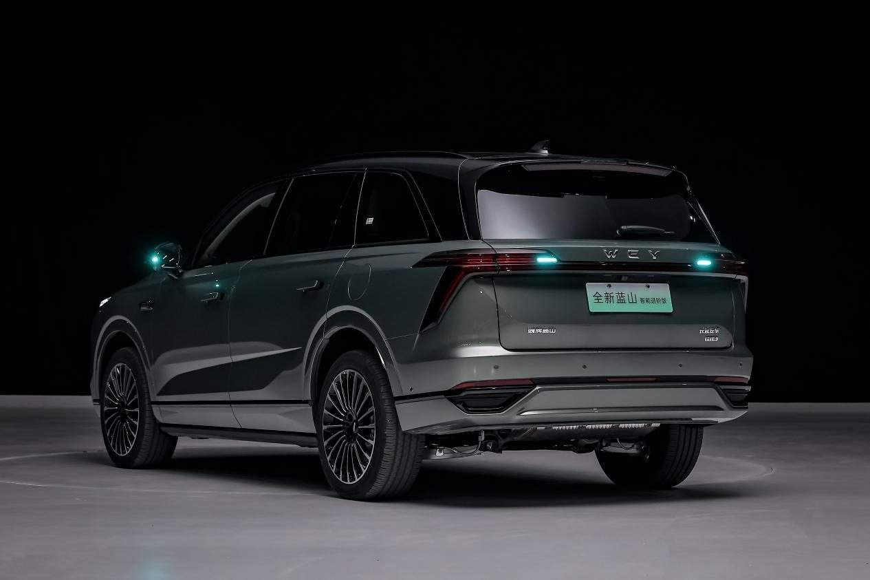 汽車(chē)大廠遇上AI井噴時(shí)代,長(zhǎng)城用VLA大模型重塑「人機(jī)共駕」新價(jià)值