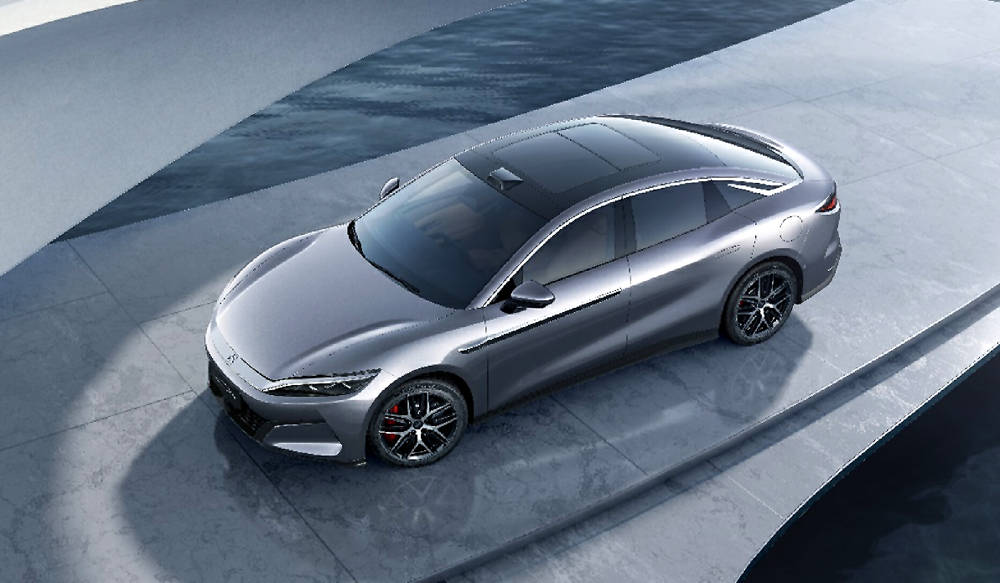 11月銷量超48萬臺,比亞迪,2025年度銷冠穩(wěn)了?