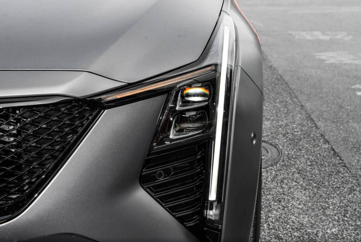 新凱迪拉克CT5對比老款,8層啞光漆對比4層漆,馬力下降?