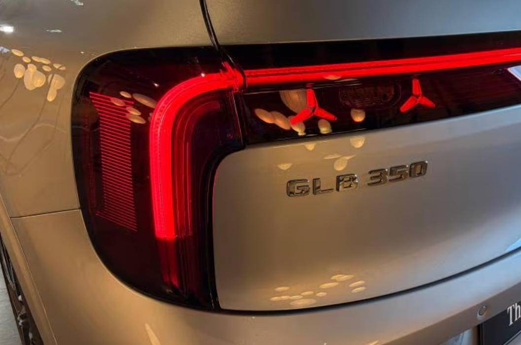 新一代奔馳GLB,結構大改,三連桿前懸掛,鍛造鋁合金制成