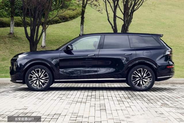 海獅06 DM-i對比長安啟源Q07激光版:冬季全家出游,選誰更舒適?